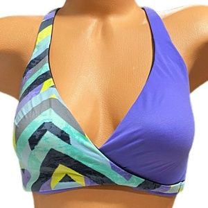 3/$20 Victoria’s Secret VSX 36B wrap sports bra purple